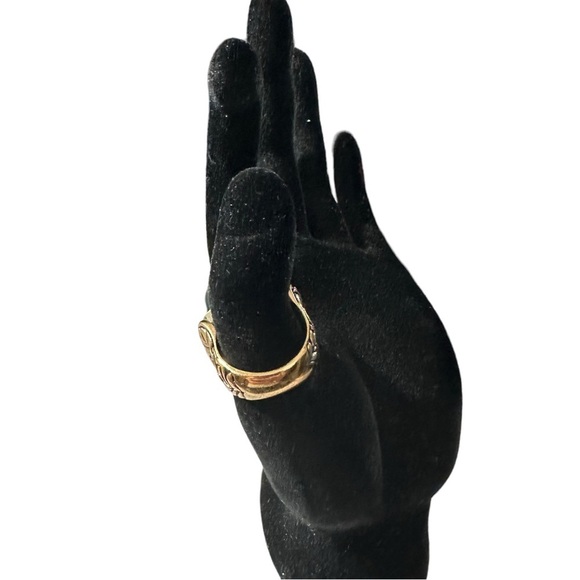 Barse Thailand Gold Tone Intricate Design White Howlite Stone Cocktail Ring Sz 8 - Picture 5 of 12